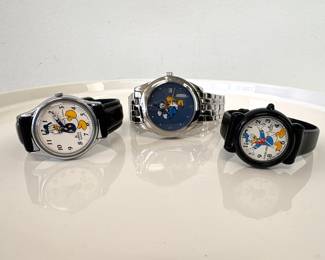 Lot 6147  Lorus Quartz The Disney Store Donald Duck Watches