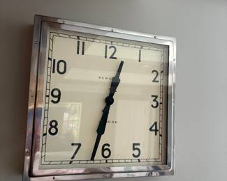 Large wall clock