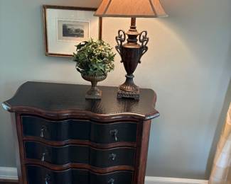 Ethan Allen 4-drawer chest, lamp and framed french scenes (set of 4 availalbe)