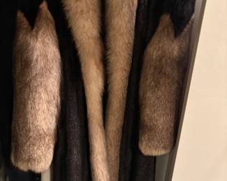 Ranch Mink coat with and fox trim - size M - L