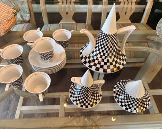 Thun Studio Kalovasky Obelisk tea set