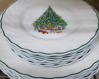 Noel Porcelle Dishes by the House of Salem