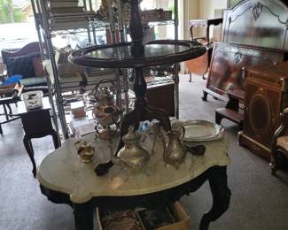 Vintage Mahogany 2-Tier Dumb Waiter Table, Victorian-Era Parlor Table w/ Marble Top