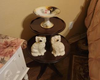 Antique Staffordshire Spaniel Mantle Dog Figurines, Vintage 2-Tier Accent Table