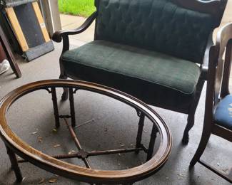 Vintage Victorian-Style Tufted Settee