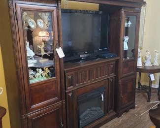 Entertainment Center w/ Fireplace & Display Shelfs