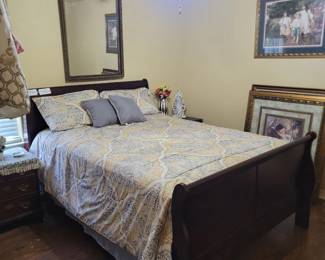 Queen/Full Sleigh Bed