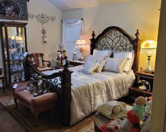 Queen Bed W/ Adjustable Base