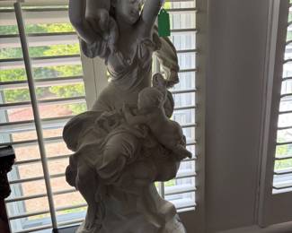 Biscuit statue