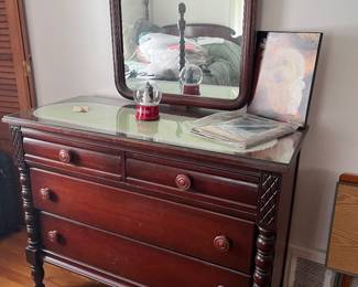 Dresser with mirror 