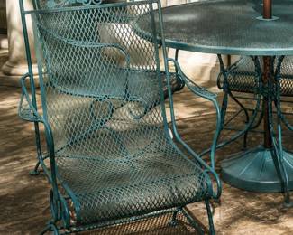 Vintage Woodard patio set