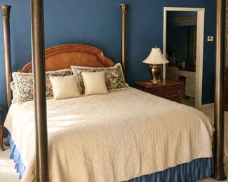 Four post bed, night stand, table lamp