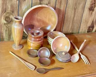 Wooden Bowls, Vessels, & Utensils