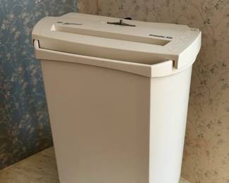 GBC Shredmaster Guardian CrossCut 55x paper shredder
