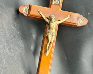 Slide Out Cross Candle Holder