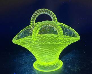 Vintage Cambridge Glass Basket