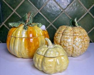 118 setof3vintageceramicpumpkinshaped