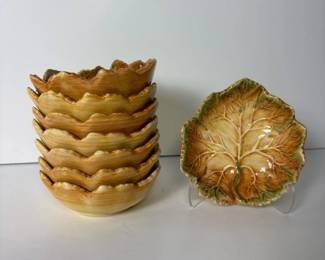 215 eightportugueseleafshapedceramicbow