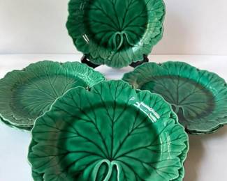 242 6wedgwoodmajolicabegonialeafplates