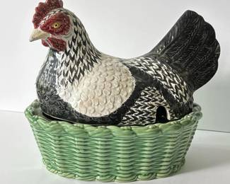 209 vintageportugueseceramichenonnestc