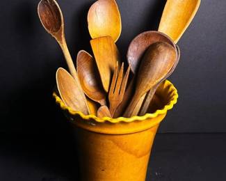 355 vintageyellowglazedceramicutensilho