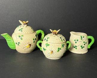 192 majolicastylebeeandcloverceramicte