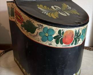 076 vintagehandpaintedtolewarestoragebi