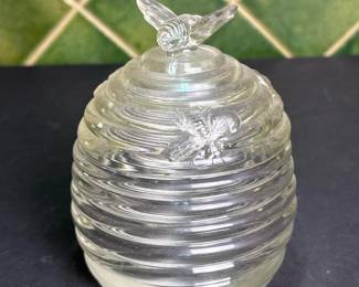 108 vintageclearpressedglassbeehivehone