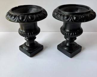 227 pairvivaverablackresinurnpedestal