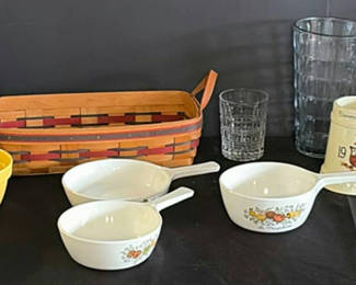 Lot 85: Assorted kitchenware and tableware