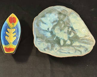 Lot 185: Decorative ceramics, rocks, and a longhorn lamp