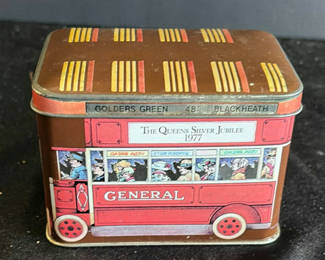 Lot 94: Queen's Silver Jubilee 1977 bus tin