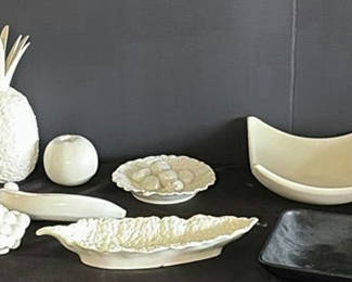 Lot 130: White ceramic fruit and shell-themed decorative tableware