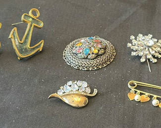 Lot 208: Assorted Costume Jewelry Pins and Brooches