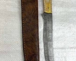 Damascus Steel Long Fillet Blade Knife w/ Sheath