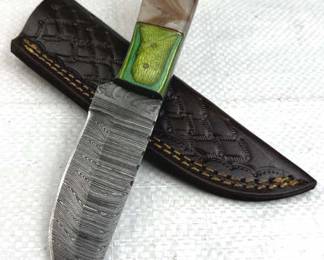 Damascus Steel Fixed Blade Knife w/ Sheath