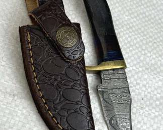 Damascus Steel Fixed Blade Knife w/ Sheath