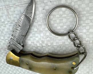 Damascus Steel Folding Blade Keychain Knife