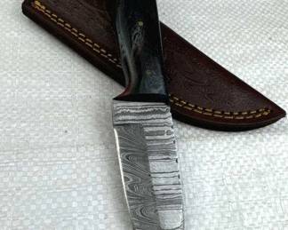 Damascus Steel Fixed Blade Knife w/ Sheath
