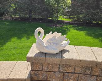 Swan planter 
