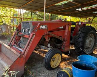 This is a running tractor with new tires and has just been serviced