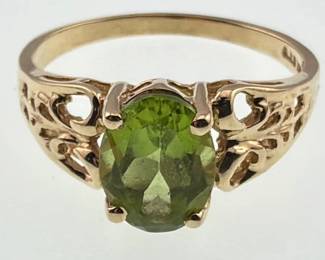 10kt peridot ring