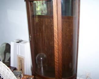 YET ANOTHER CABINET--WE HAVE THE SHELVES