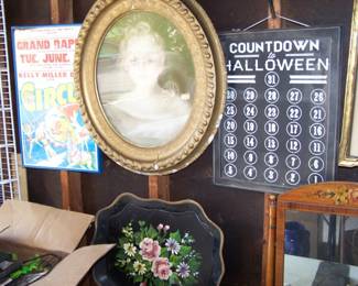 TOLE TRAY, HALLOWEEN COUNT-DOWN & PRINT