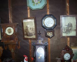 CLOCKS & PRINTS