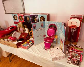 American Girl  Dolls and Accessories 