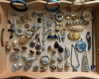 Vintage Jewelry 