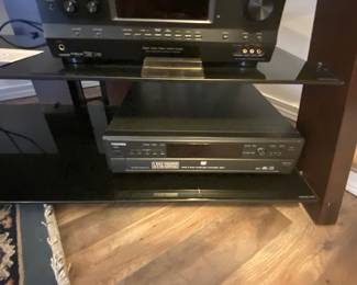 Surround-sound 5-disc stereo 