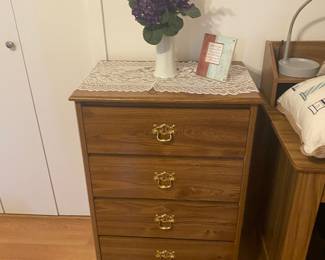4-drawer dresser 
