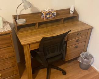 Computer desk w/chair